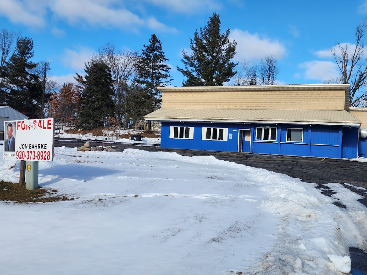 Schleicher's Chute Inn Llc Photos 2